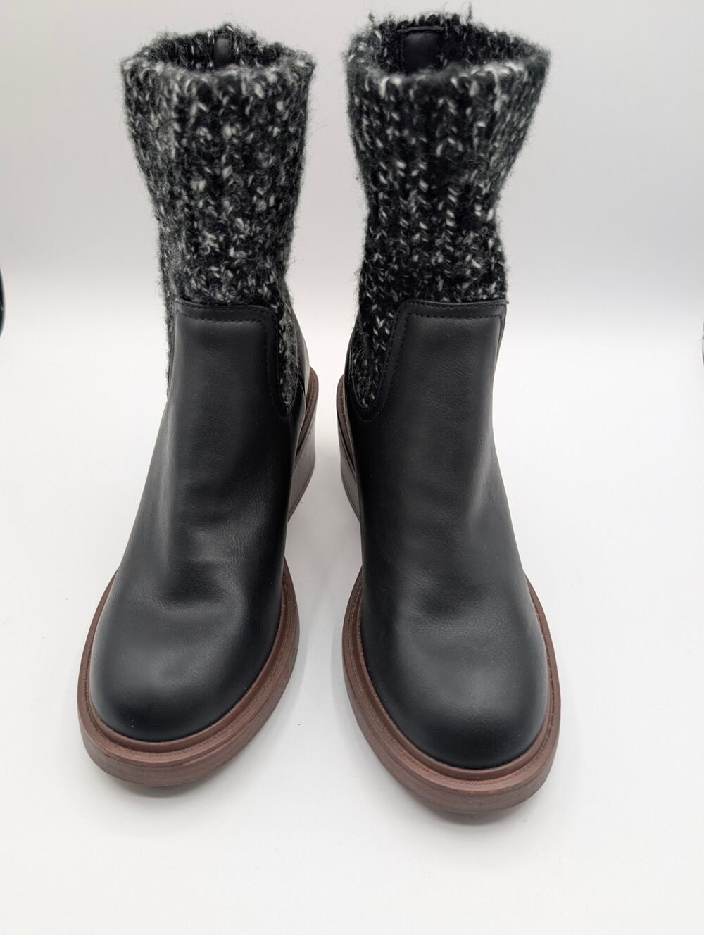 Portland Boot Co Black Knit Sweater Sock Ankle Bootie Women Size 7